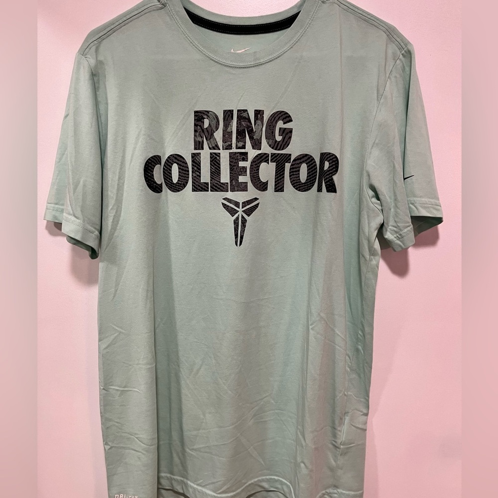 KOBE “ Ring Collector” Nike Dr-Fit Tee Medium